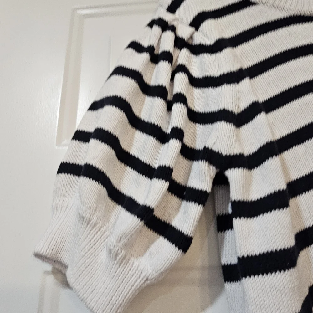 Addison Bay Womens Locust Active Sweater Size Small - Picture 3 of 9